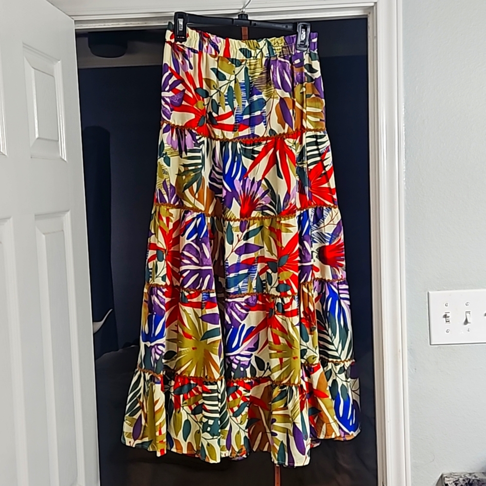 Truly 4 You Brand size Medium Skirt